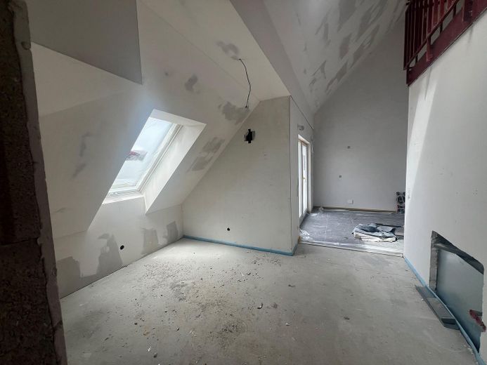 NEW-BUILD FIRST OCCUPANCY 2-room gallery apartment in Nuremberg with balcony / underfloor heating / duplex garage – 9_Wohnzimmer