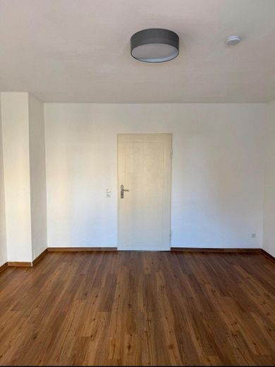 Solide Kapitalanlage in Ludwigshafen-Süd | 1,5-Zimmer-Wohnung, vermietet | Garage optional – Schlafzimmer