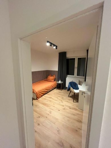 3 WG-Zimmer in Top-Lage – Foto 2