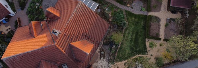 Vogelperspektive mit Garten