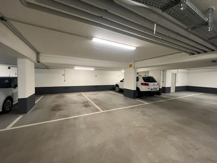 Exklusive 3-Zimmer-Wohnung mit Balkon &amp; Aufzug in gefragter Lage Hamburg – Tiefgarage