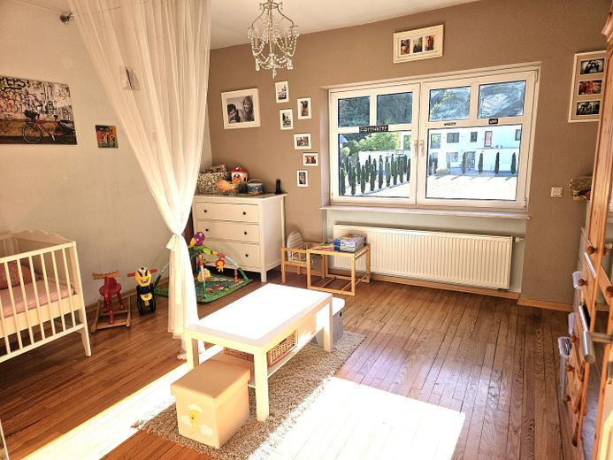 cómoda vivienda unifamiliar en Saarlouis con una distribución estupenda – Foto 13