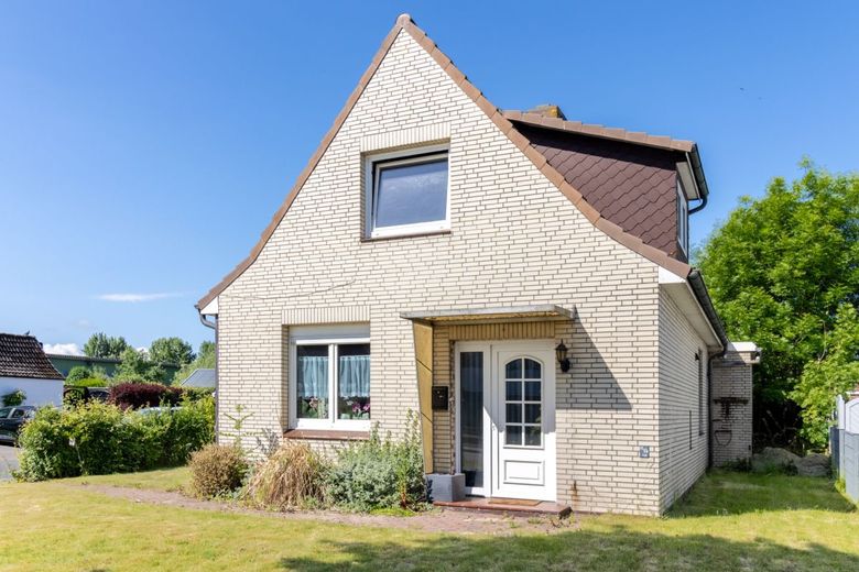 Einfamilienhaus mit viel Potenzial und Raum für eigene Ideen – Ansicht
