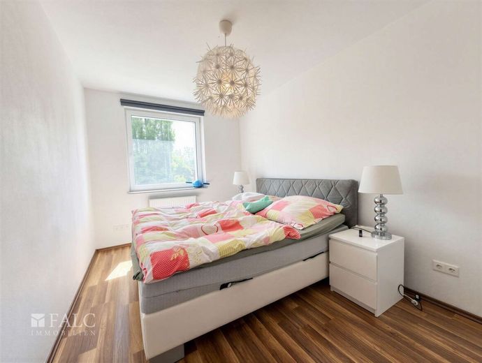 Familienfreundliche 4-Zimmer-Wohnung mit Balkon &amp; Gartenmitnutzung in Wuppertal-Oberbarmen – Schlafzimmer