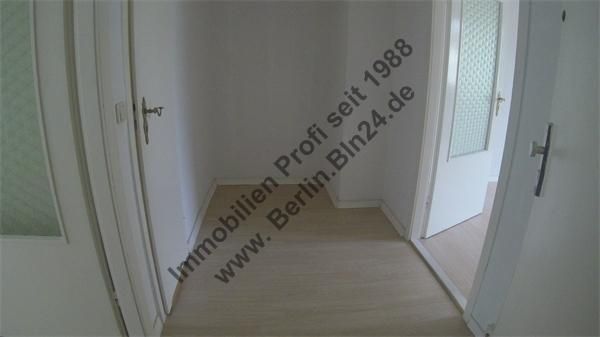 Nähe U-S Bahn -Süd Balkon teils WG - Mietwohnung – G0036543