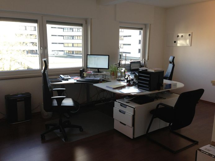 مبنى سكني وتجاري في موقع مجاور مباشرةً لمحطة قطارات ICE - 5 وحدات منفصلة – 3. OG