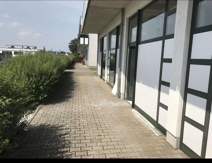 Gewerbeeinheit 3 Räume, Küche,Gäste-Wc,  109 qm + Stellplätze – Foto 4