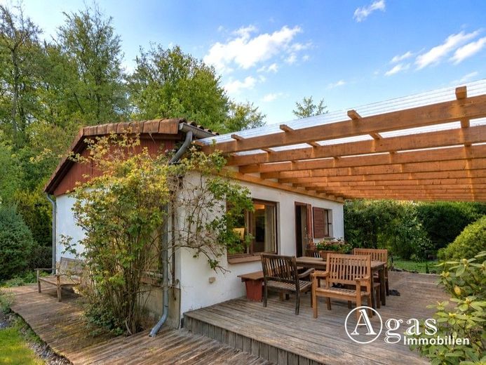 Wohnen im Grünen - Charmantes Haus auf sonnigem Waldgrundstück in Melchow – Titel