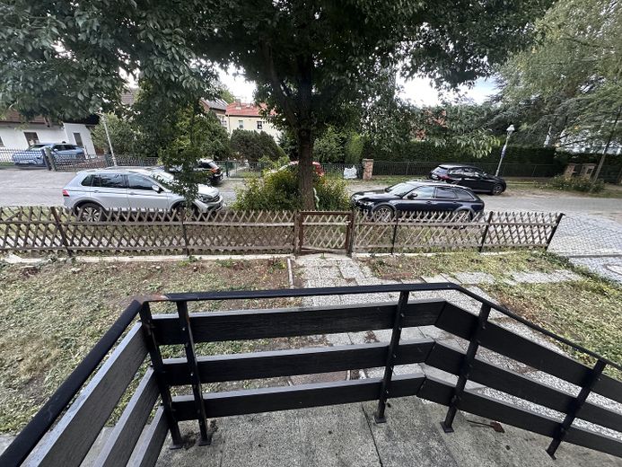 Hermsdorf: casa unifamiliare indipendente su terreno di 492 m² con potenziale di sviluppo – Foto 9