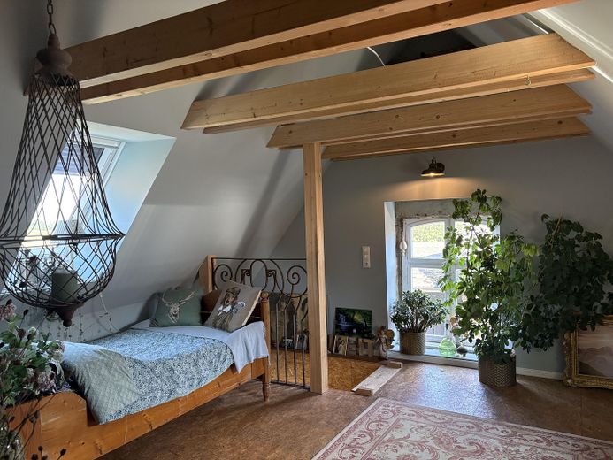 Ein Stück vom Paradies in Elb-Nähe - saniertes Bauernhaus mit Vintage-Charme – Loftbereich DG