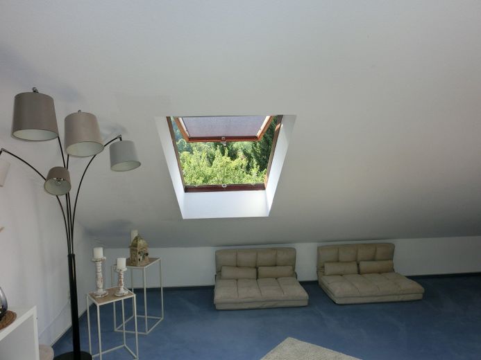 Charmantes Wohlfühlhaus mit Terrasse und kleinem Garten in gesuchter Lage – Studio