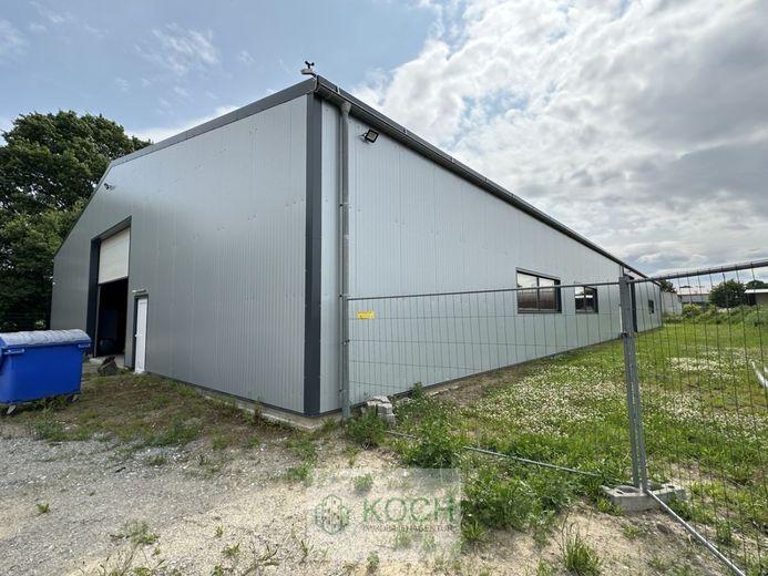 Moderne, beheizbare Halle für Produktion/Lage im Gewerbegebiet Loxstedt – Hallenansicht_1