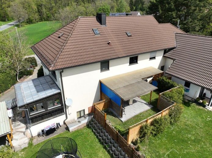 Wer kann bei dem Panorama-Seeblick nein sagen? Einfamlienhaus für Ihre vielfältigen Möglichkeiten – BG 575qm Höchstadt Aischf 066