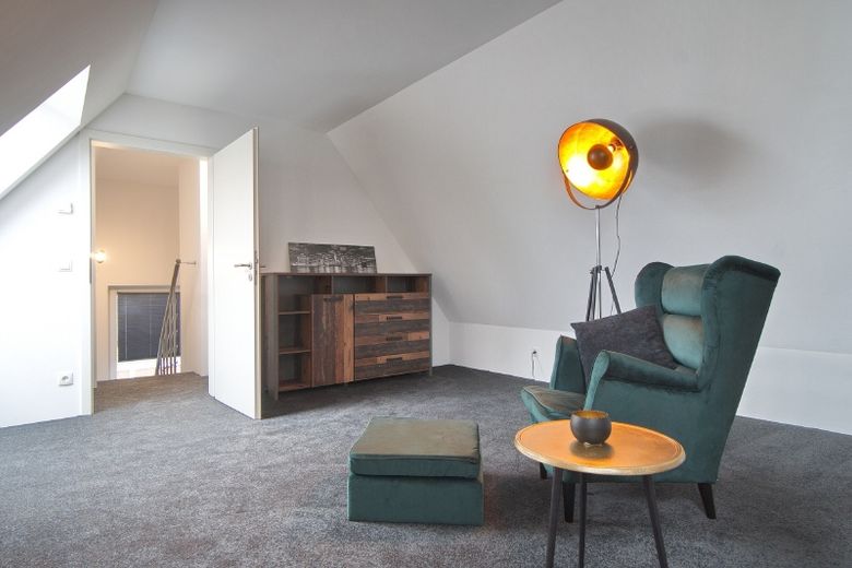 Großzügige Maisonettewohnung in Top-Qualität/Erstbezug, mit 100 m² Dachterrasse, hochwertigem Bad u.v.m. – aec93adec40ecf3e65103c1f6b7d9411e4d92825.jpg