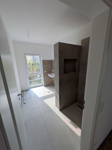 4 Zimmer Oberwohnung mit Balkon im Villenquartier *Erstbezug* – Foto 7
