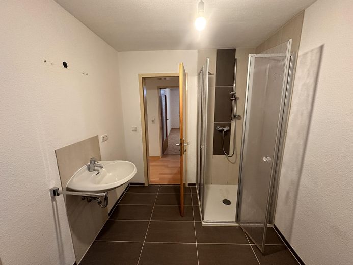 Großzügiges Einfamilienhaus mit Einliegerwohnung auf weitläufigem Eckgrundstück – Foto 13