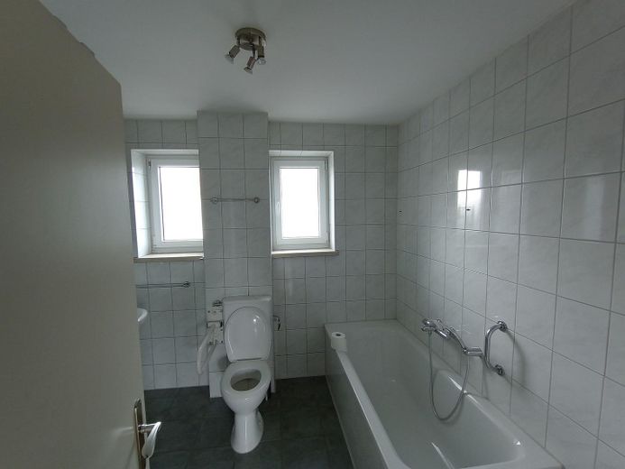 Wohnung OG Badezimmer