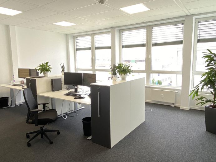 Einzelbüros All Inclusive mit Klima ! Letzte Büros! 14m² 21m² oder 36m²! – Musterbüro