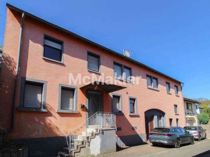 Großzügiges Einfamilienhaus mit Garten & viel Potenzial – 7 Zimmer in ruhiger Lage – Foto 1