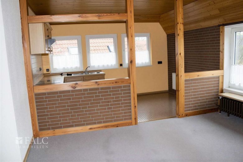 Mehrfamilienhaus mit 4 Wohnungen - Eigennutzung &amp; Kapitalanlage kombinierbar – Wohnbereich mit Küche 2