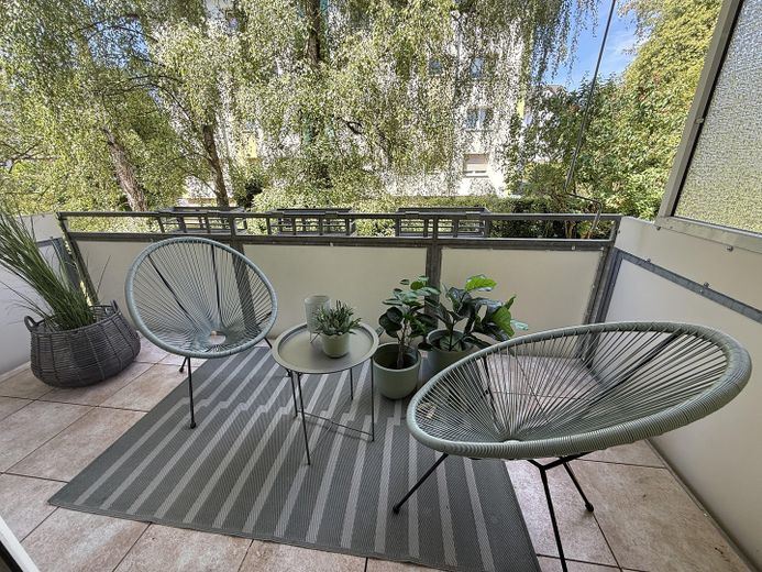 Provisionsfrei / Kernsanierte 3-Zimmer Wohnung in Wiesbaden-Schierstein mit Balkon & Stellplatz – Balkon