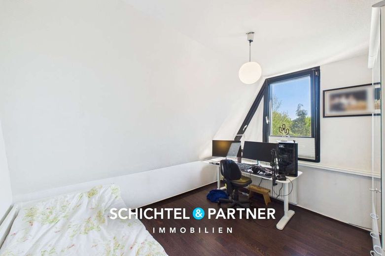 Radio Bremen | Große Maisonettewohnung mit Spitzboden, Balkon &amp; Garage – S&amp;P | Arbeitszimmer