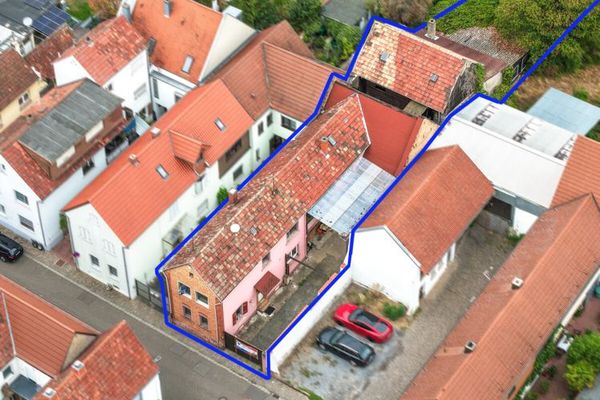 Zanaatkârlara dikkat! Büyük potansiyele sahip, yenileme gerektiren ev