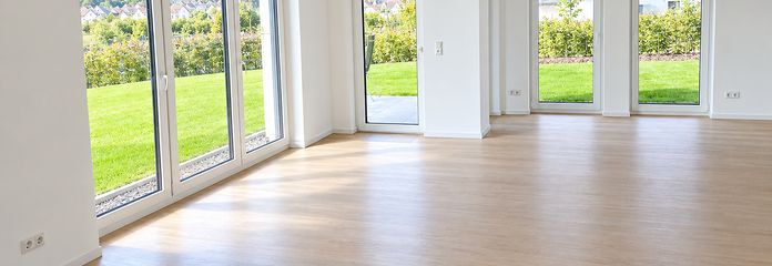 MODERN WOHNEN, DRAUSSEN GENIESSEN - MIT TERRASSE & GARTEN – Wohnen