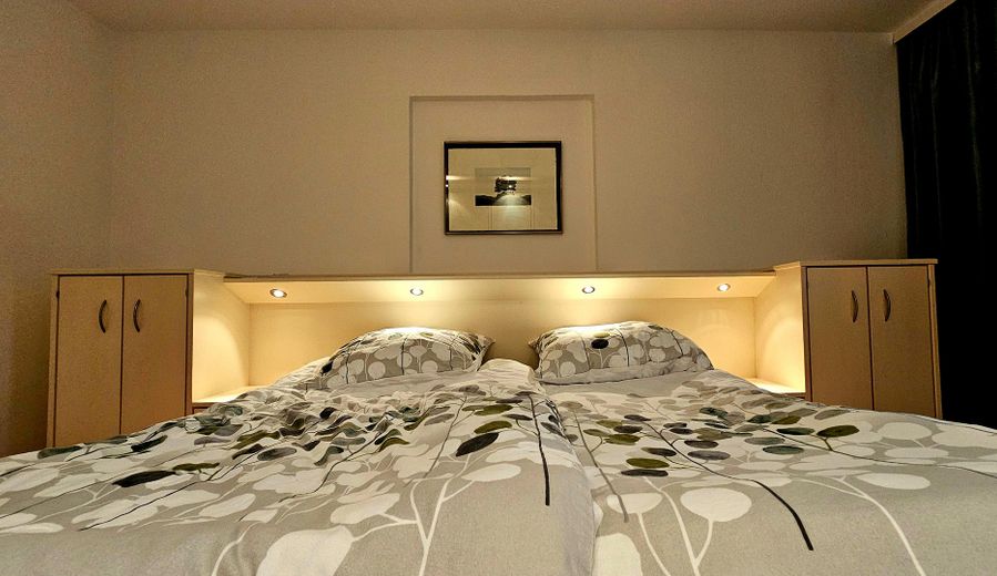 Abitare con tranquillità e stile tra Monaco e le montagne - completamente arredato – Schlafzimmer