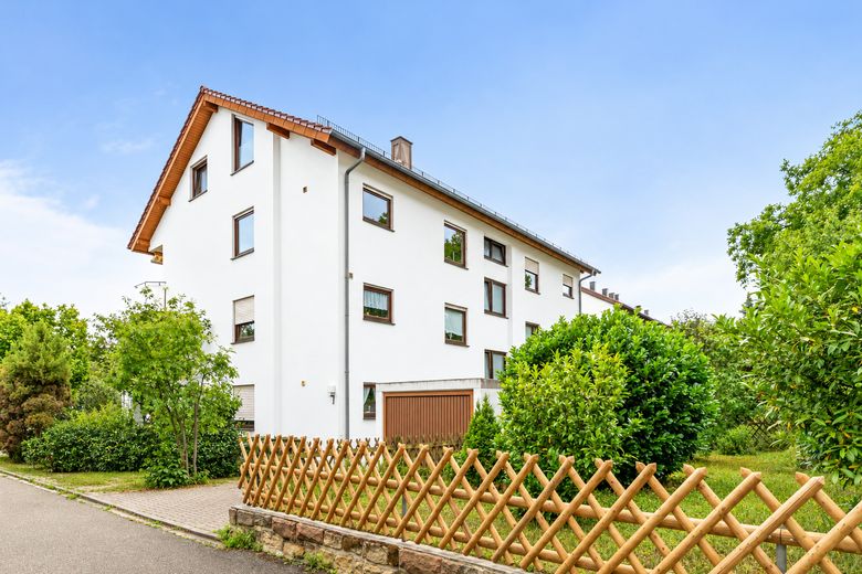 bez prowizji: 3 pokoje z balkonem południowym, świeżo wyremontowane + nowa elewacja i balkony – Außenansicht