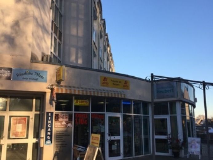 Laden im Erdgeschoss auf ca. 166 m² – Foto 1