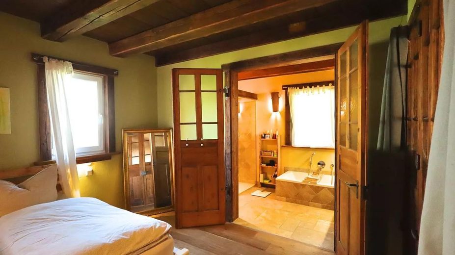 Schlafzimmer EG / Bad