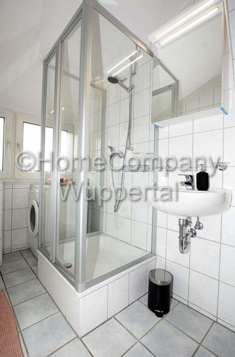 e4a047c15ea08570fb242e942a122eca2fe1bd4f.jpg