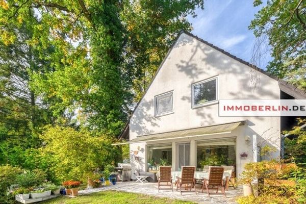 IMMOBERLIN.DE - Престижне місце! Чарівний односімейний будинок із чудовим південним садом