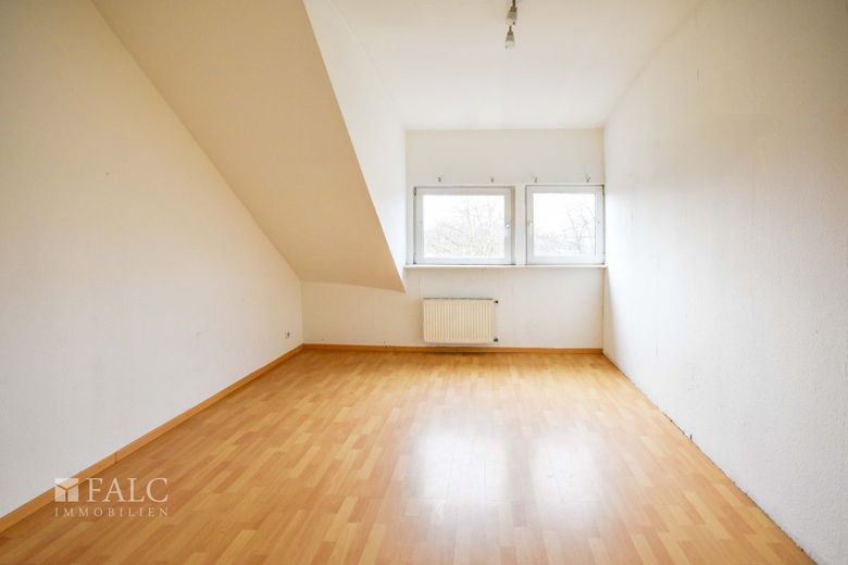 Charmantes Mehrfamilienhaus mit Entwicklungspotenzial – Schlafzimmer 3.OG