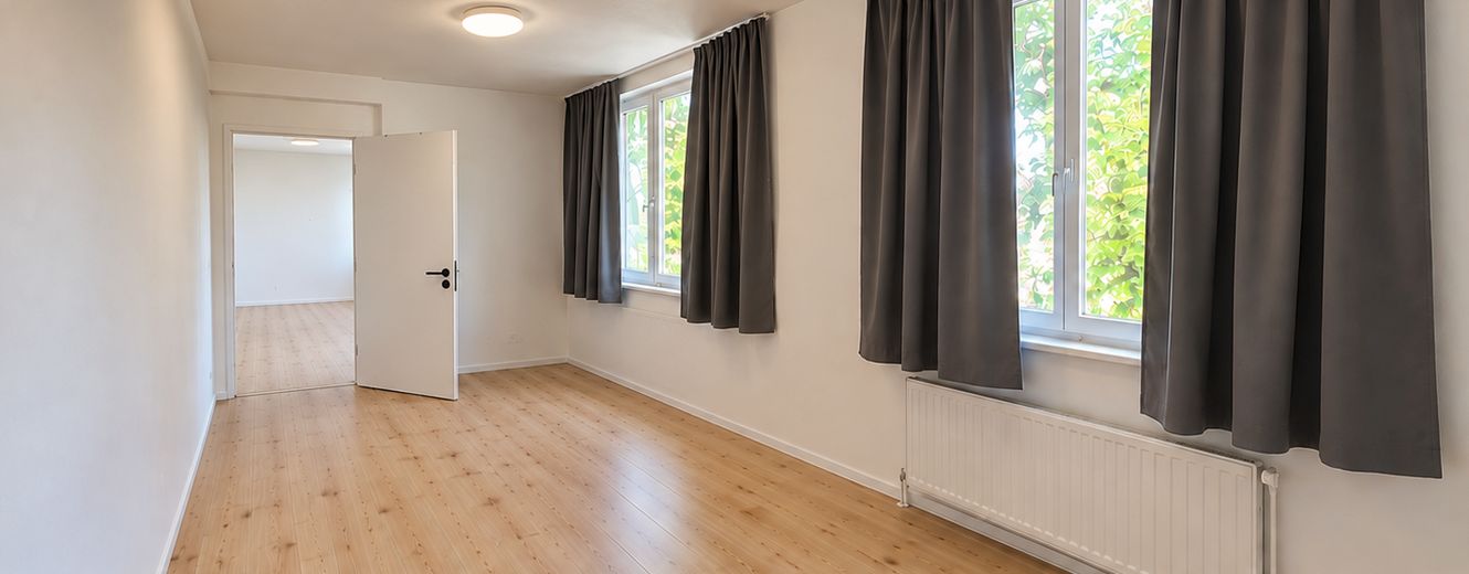 Zentrale 2-Zimmer-Wohnung Eisenbahnstraße, Ravensburg – Ideal für Eigennutzer & Kapitalanleger! – Garderobe und Arbeitszimmer