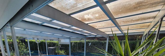 Pool im Wintergarten EG