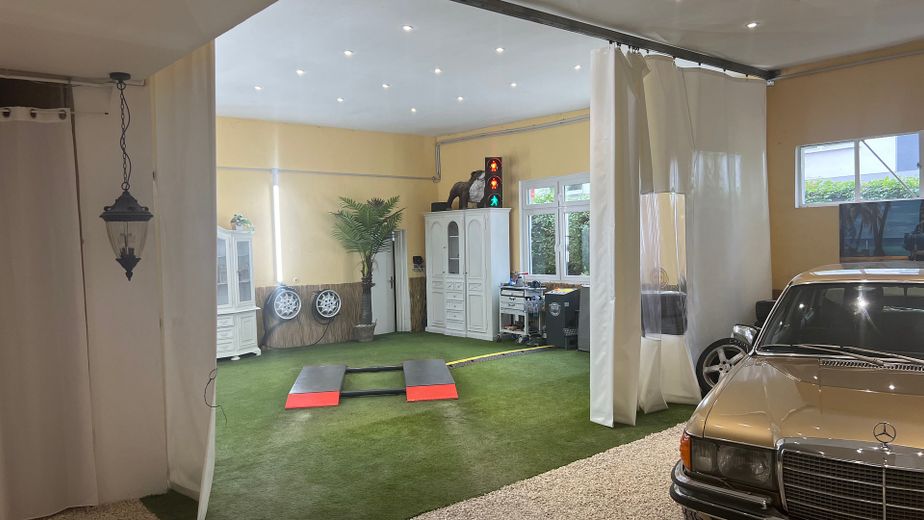 Autohaus – Foto 16