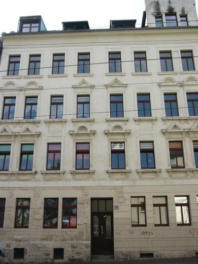 239.000 €, sonnige 3ZKB- Weitblick, fast am Hbf Leipzig, 15500 € Kaltmiete/Jahr, von Privat – Hausansicht 