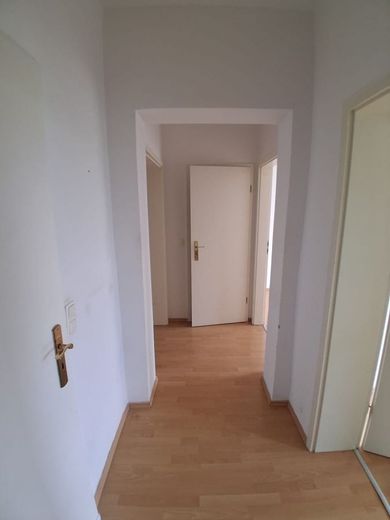 Preiswerte 3-R-Whg. in Magdeburg - Stadtfeld ca.Ost 61m2 im 3.OG            
 zu vermieten. – Flur