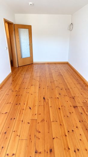 Charmante 2-Zimmer-Wohnung im Gutshaus – Naturidylle vor den Toren Stralsunds – Schlafzimmer