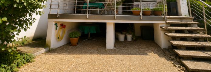 Neckartenzlingen, 5 Zimmer, Garten und Fernblick, Reihenhaus mit Garage.