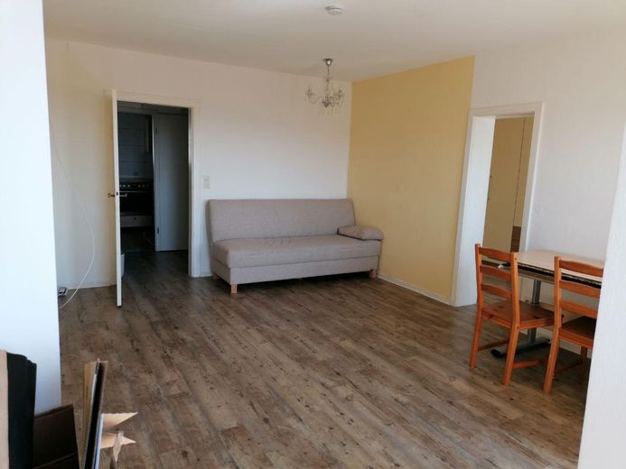 Sonnige & gepflegte 3-Zimmer-Wohnung in Toplage Stuttgart-Degerloch – Wohnzimmer