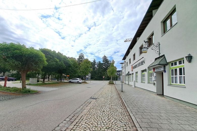 Straßenseite (Nord)