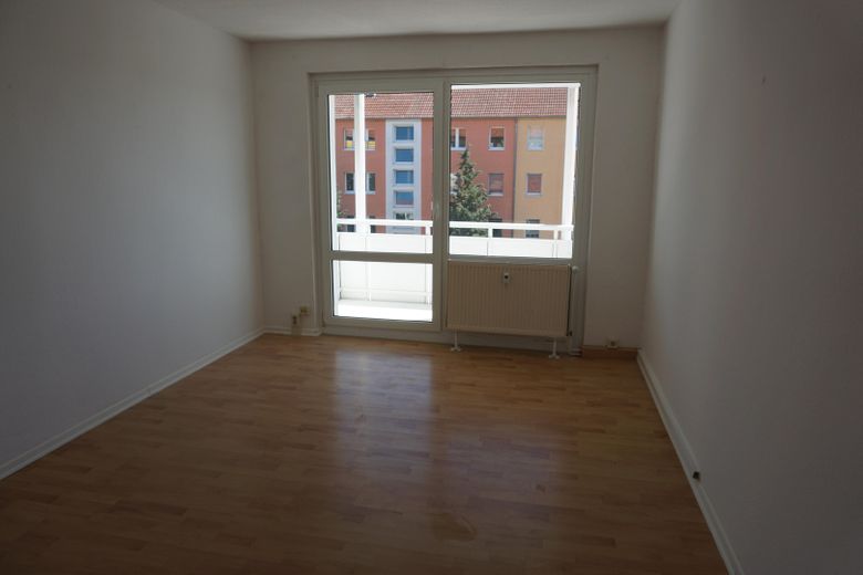 TOP Kapitalanlage mit 8,2% Mietrendite – Wohnzimmer