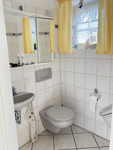 DHH- sehr schön hell, frei/ unvermietet, tolles großes Grundstück – Foto 18