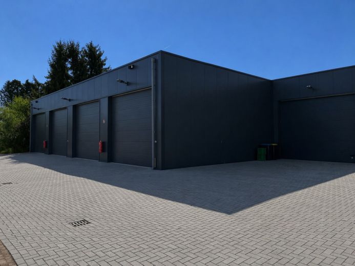 Emmerich: Moderne Gewerbehalle mit Büro und Garagenboxen – फोटो 1