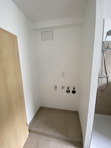 Wunderschöne 4,5-Zimmer-Maisonette-Wohnung in allerbester Lage von Rödermark OR – 1OG Bad Waschm.+Trockner