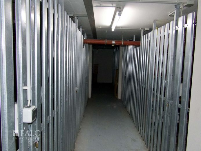 Einfach Mehr: Top gepflegte 2-Zimmer-Wohnung, EBK &amp; TG inklusive. Ruhige Wohnlage in 93333 Neustadt. – Eigenes Kellerabteil