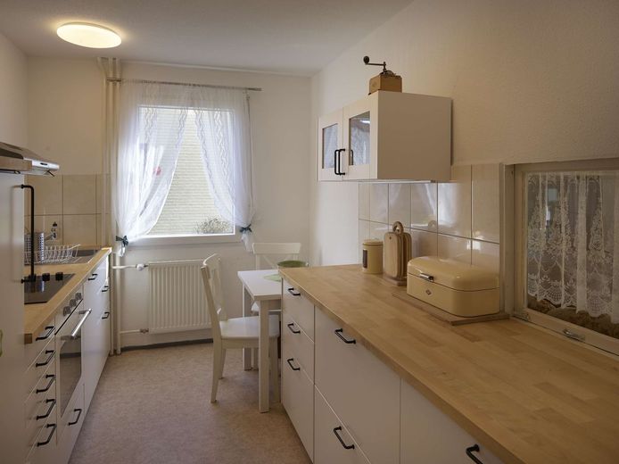Haus mit 5 Zimmern, Wintergarten und vieles mehr – Küche